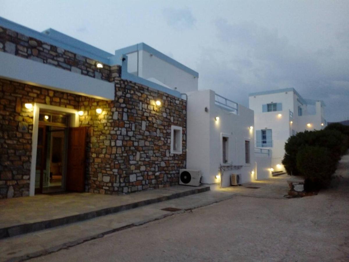 Horizon Blue Hotel Kini Exterior photo